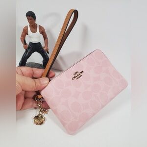 Coach Corner Zip Wristlet In Signature Canvas With Charms NWT